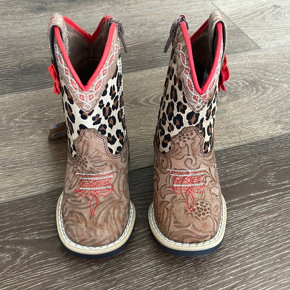 NWT baby cowgirl boots